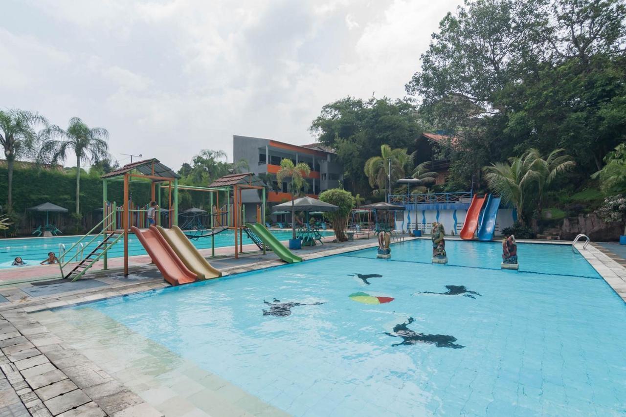 Urbanview Hotel Sagara Bogor Kültér fotó